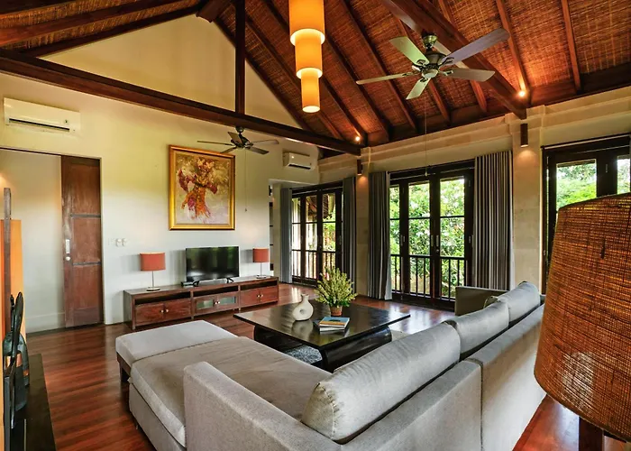Villa Pulung By Nakula