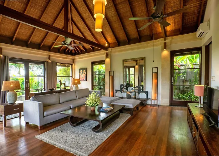 Villa Pulung By Nakula