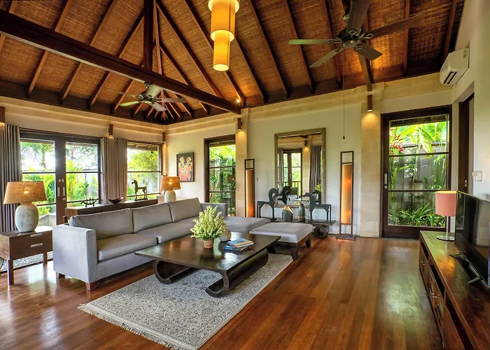Villa Pulung By Nakula
